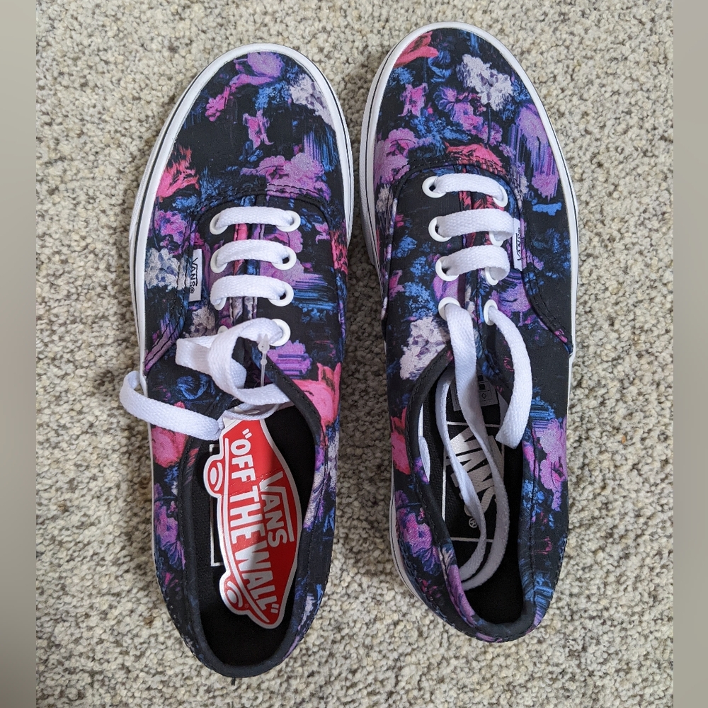 NWOT Floral purple black blue pink Vans size 7